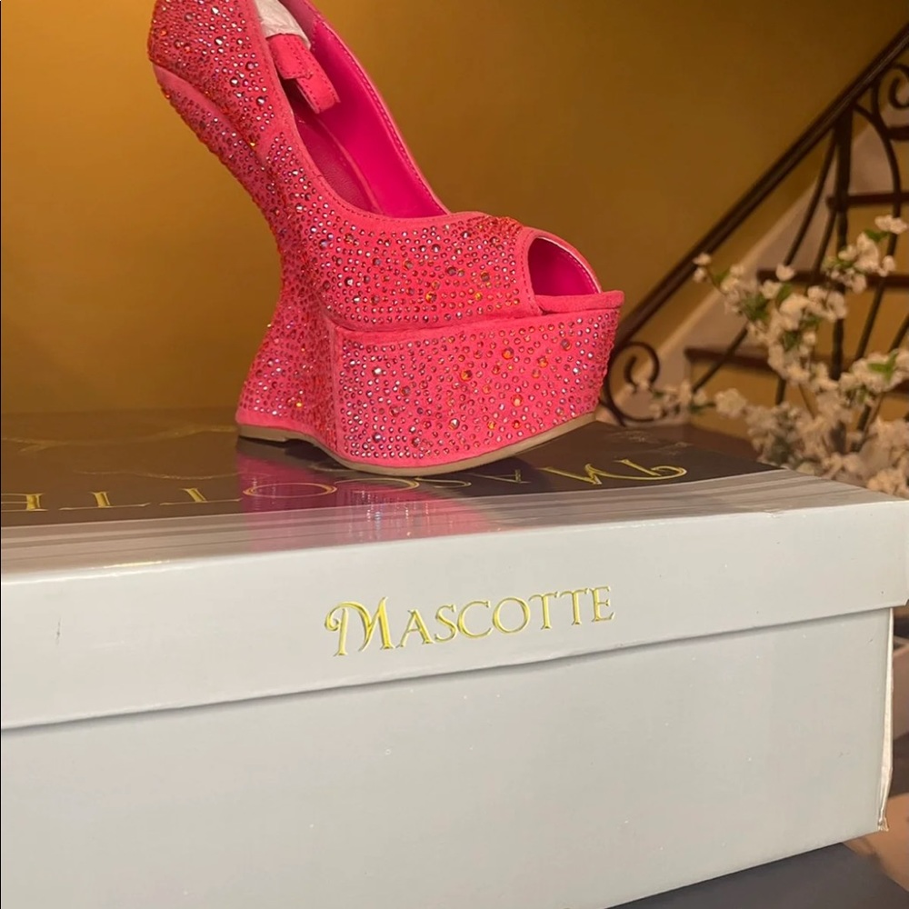 Women’s shoes